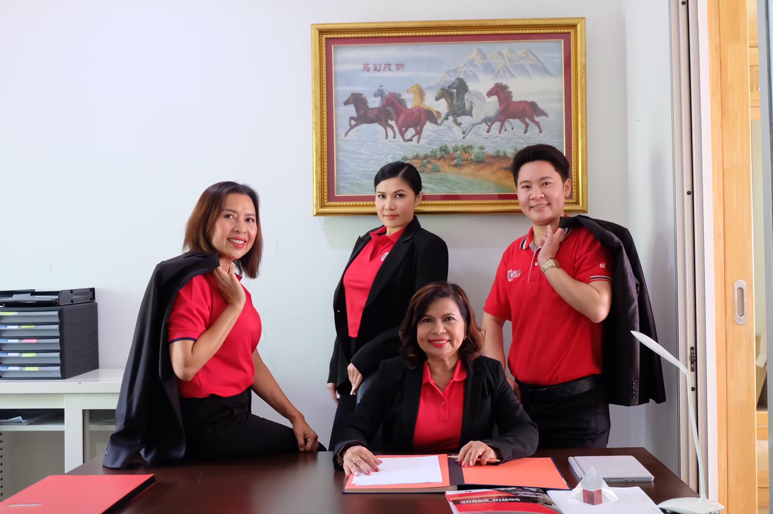 LINE_ALBUM_รูป 4 คน_240715_1